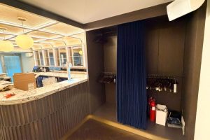 Chelsea Curtain Open